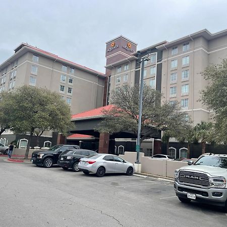 Hotel La Quinta By Wyndham San Antonio Airport Extérieur photo