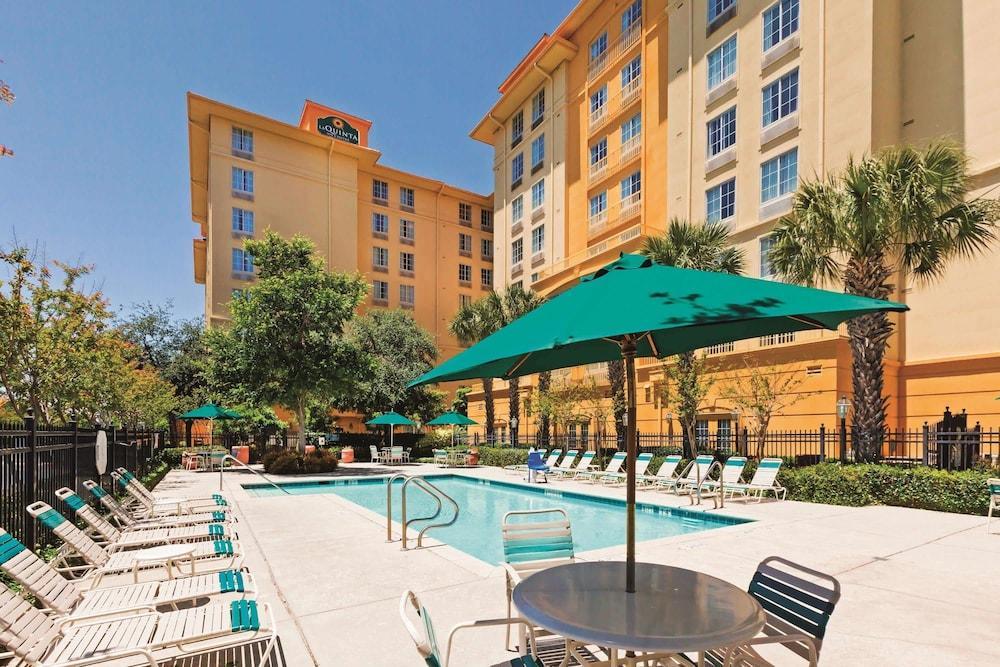 Hotel La Quinta By Wyndham San Antonio Airport Extérieur photo
