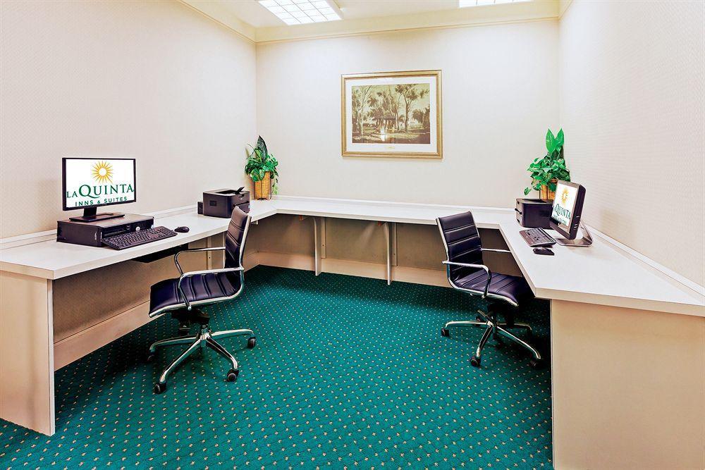 Hotel La Quinta By Wyndham San Antonio Airport Extérieur photo