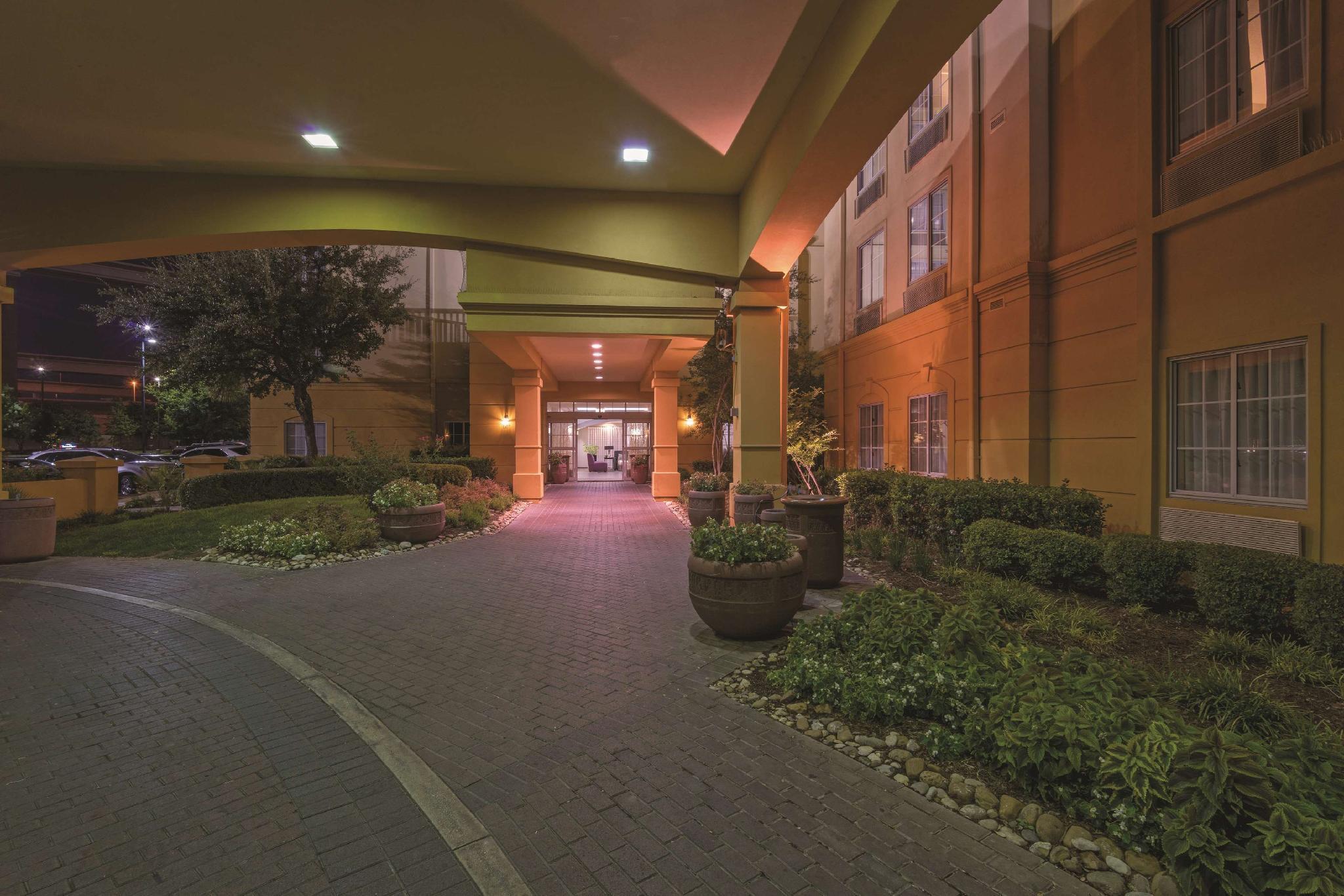 Hotel La Quinta By Wyndham San Antonio Airport Extérieur photo