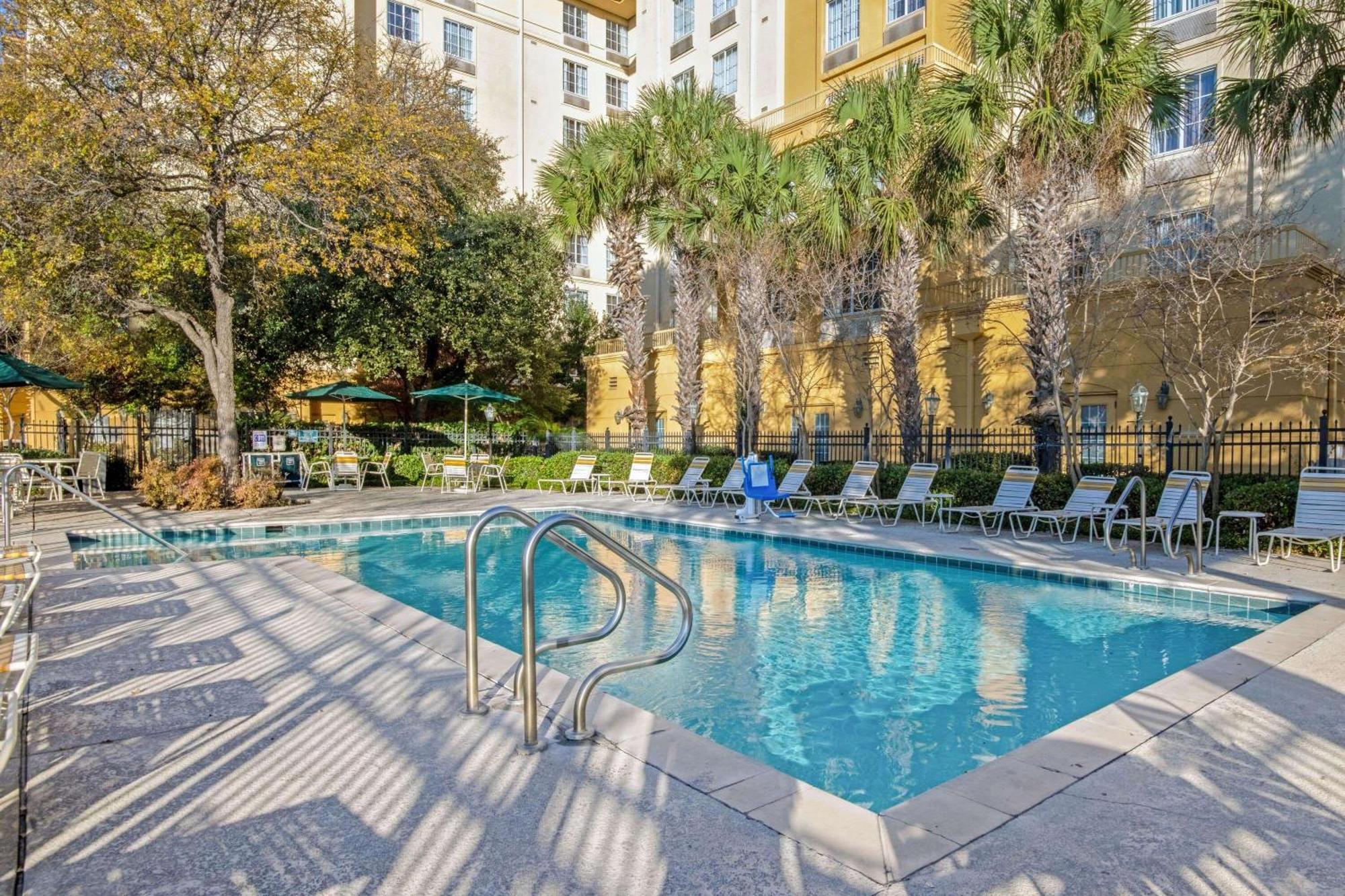 Hotel La Quinta By Wyndham San Antonio Airport Extérieur photo