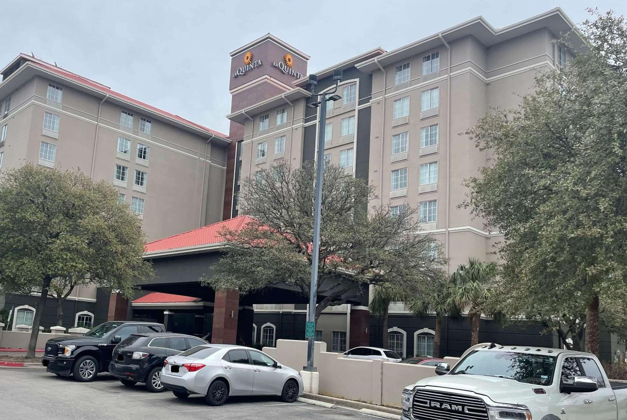 Hotel La Quinta By Wyndham San Antonio Airport Extérieur photo